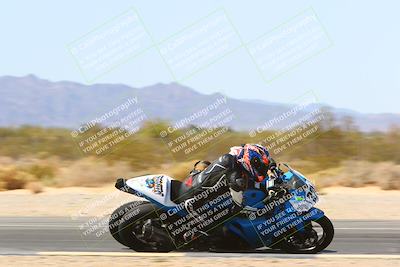 media/Apr-17-2022-CVMA (Sun) [[f474cfa795]]/Race 14 500 Supersport-350 Supersport (Holeshot)/